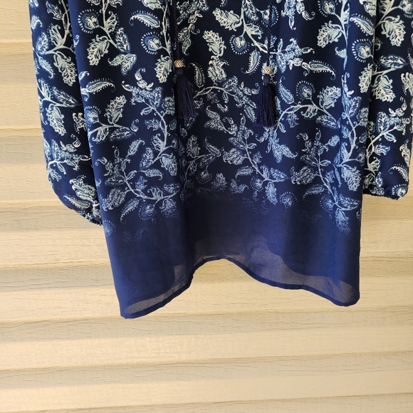 Catherines blue floral blouse - Picture 8 of 11